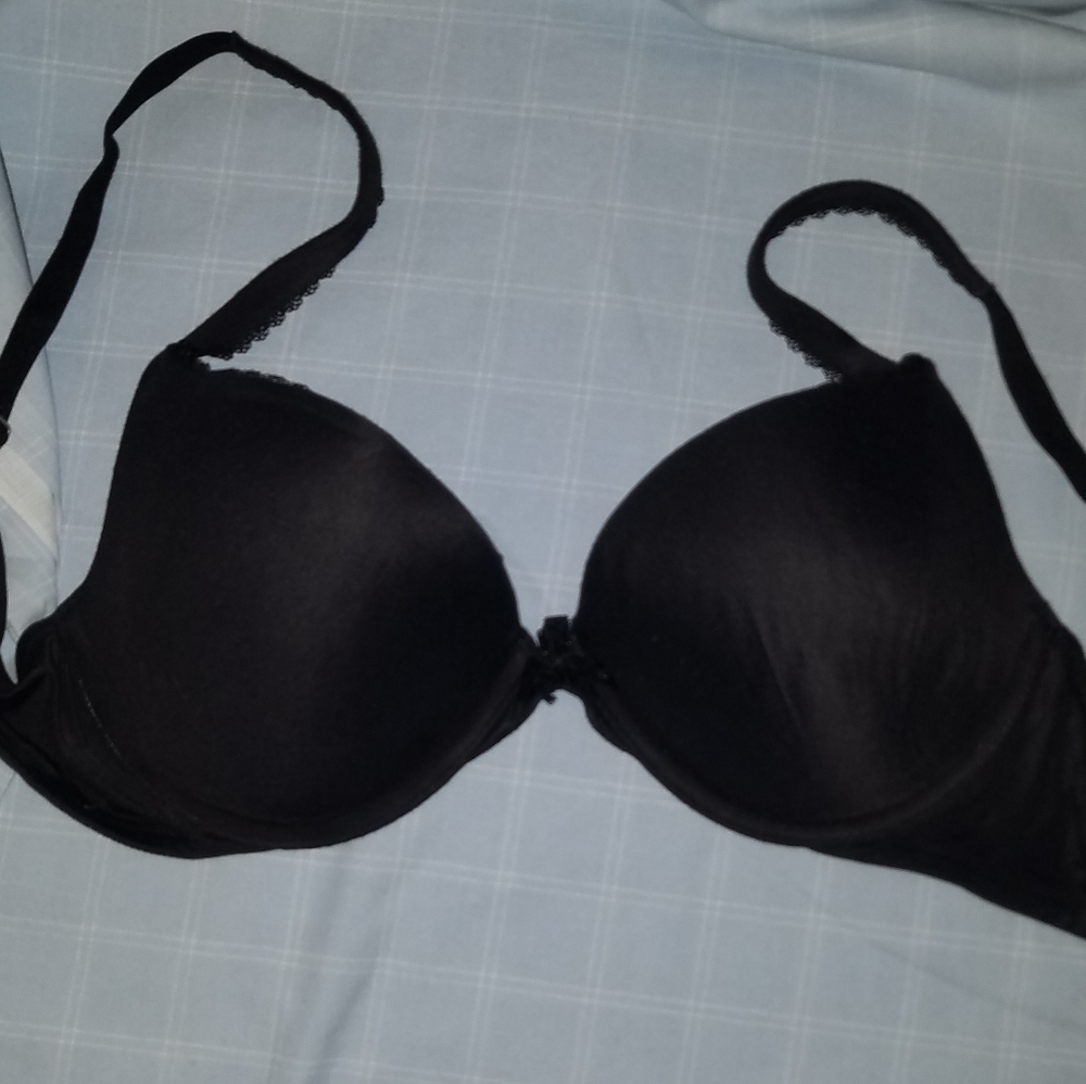 Victoria's Secret Body By Victoria Push-Up Bra